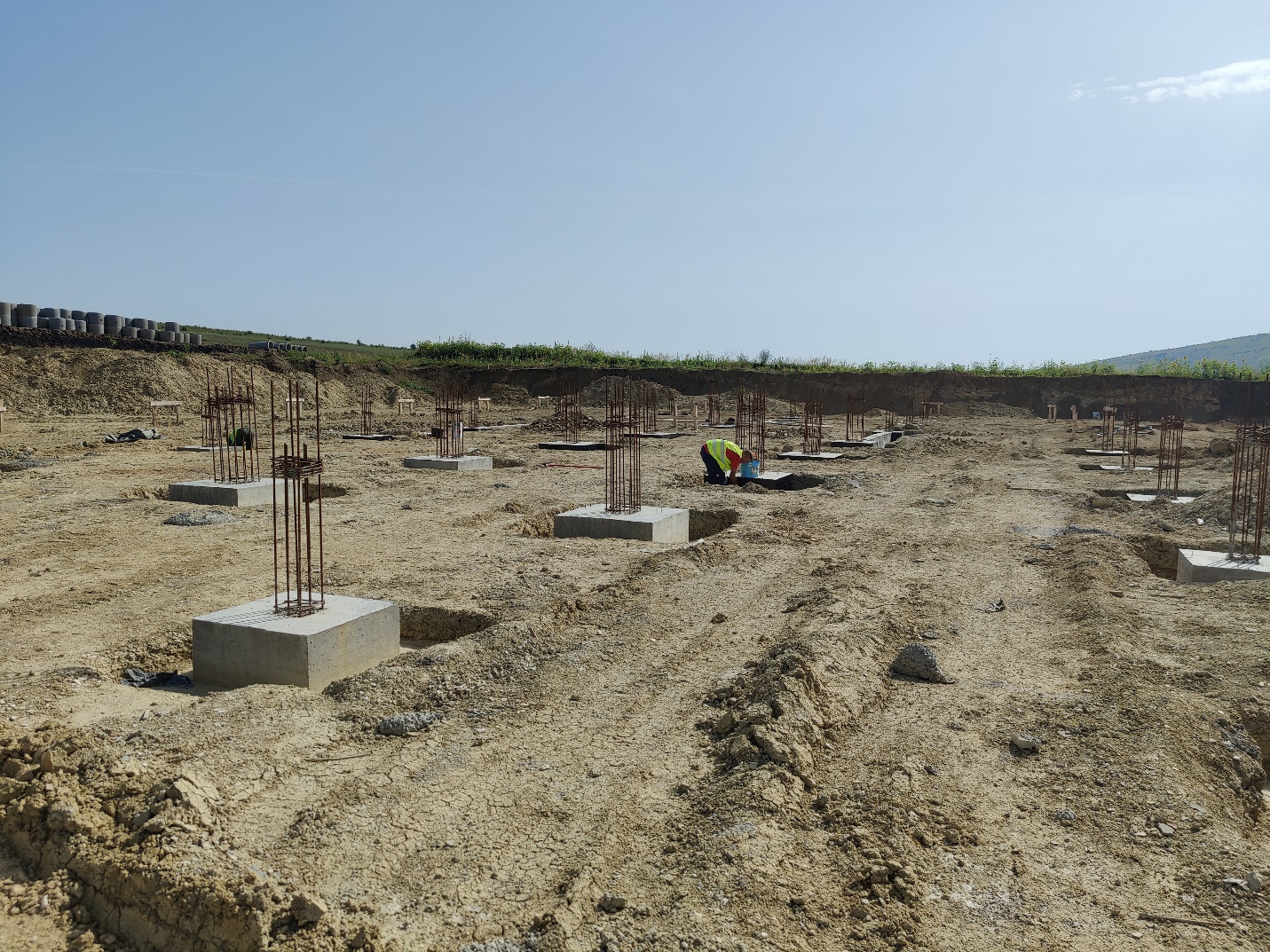 Excavații și turnare fundații Baciu Cluj — lucrări de fundație pe șantier